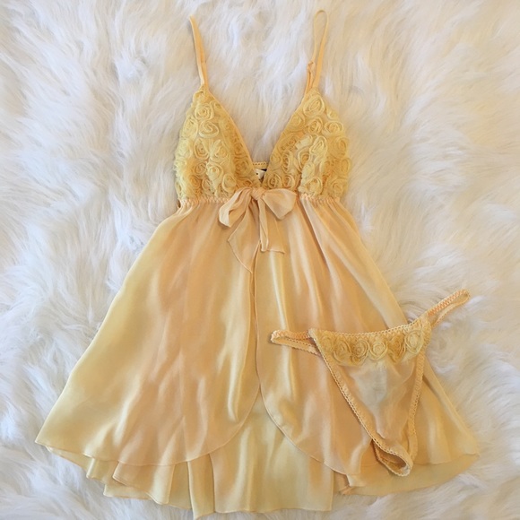 delicates Other - Delicates chiffon fly away babydoll chemise size S